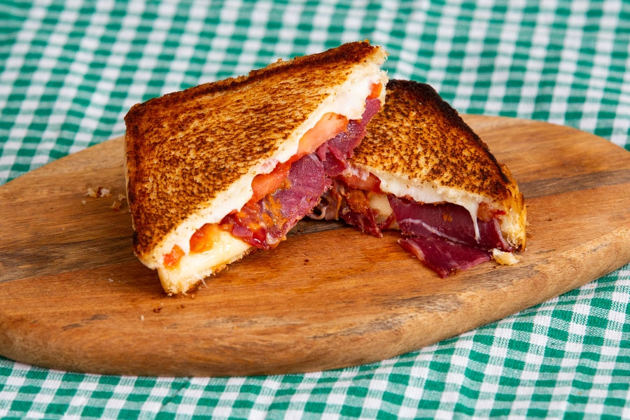 Pastırmalı Kaşarlı